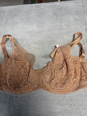 Lace Underwire Bra in Nude Tan